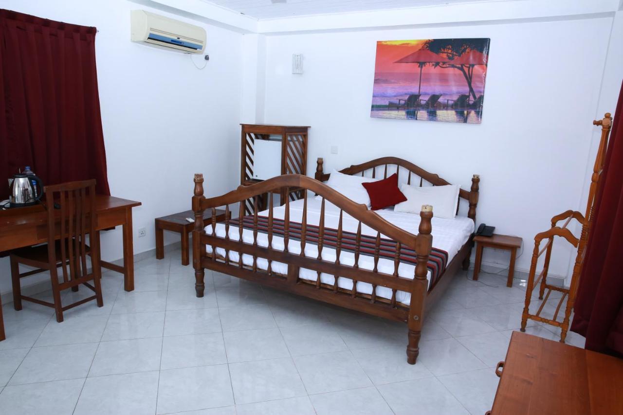 Mirissa Heights Hotel Exterior photo