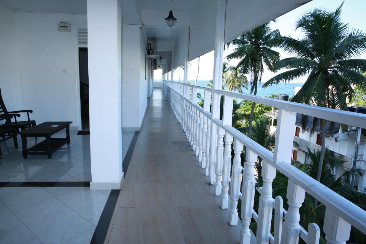 Mirissa Heights Hotel Exterior photo
