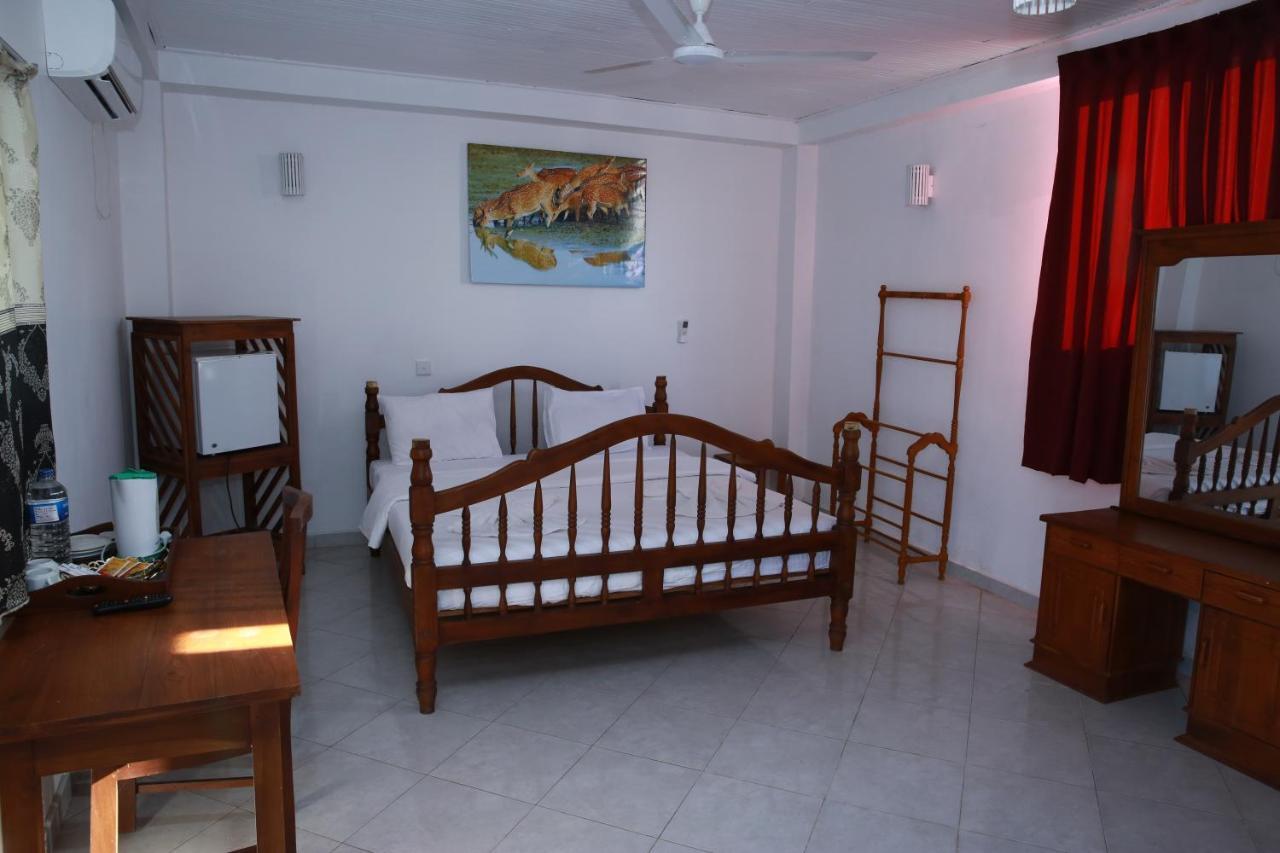 Mirissa Heights Hotel Exterior photo