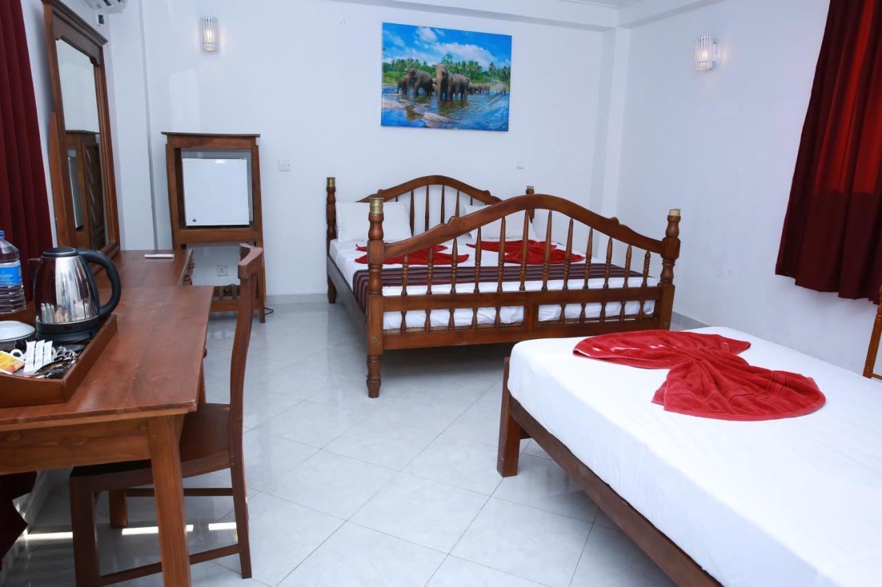 Mirissa Heights Hotel Exterior photo